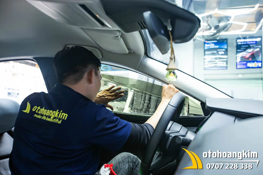 Dán Phim Cách Nhiệt 3M CR Super Xe Mazda 3  - Ảnh 3