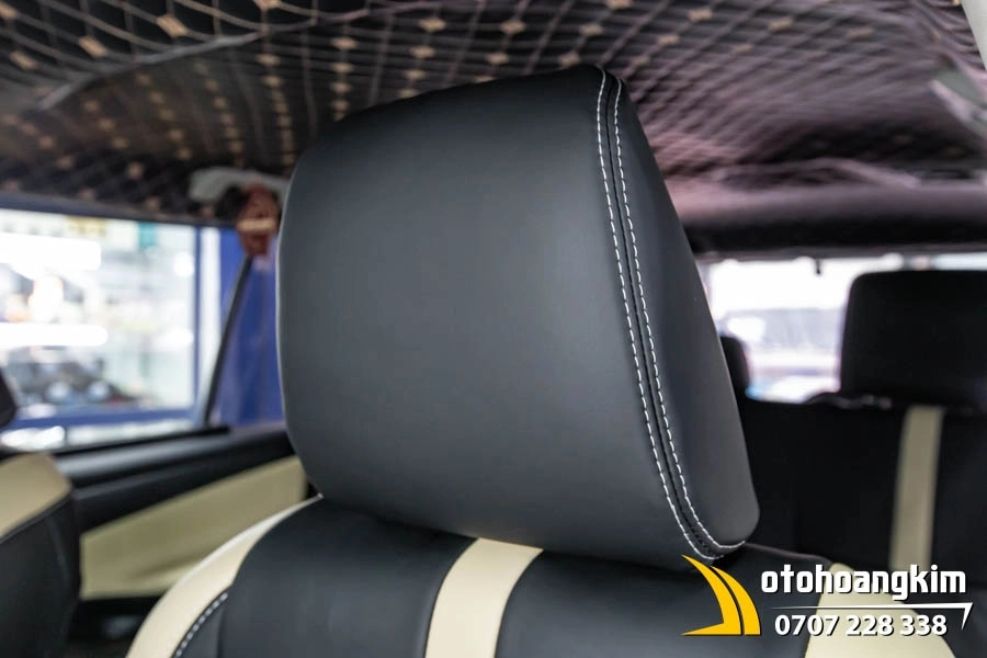 Bọc Áo Ghế Da Nappa King 6.0 Đen - Trắng Xe Innova - Ảnh 3