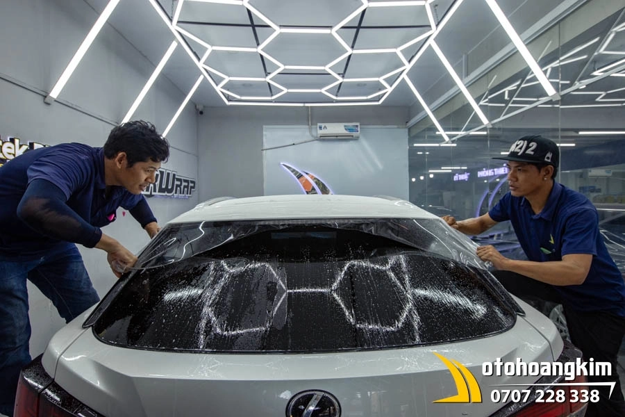 Dán PPF Avery Supreme Xtreme Gloss xe Lexus - Ảnh 6