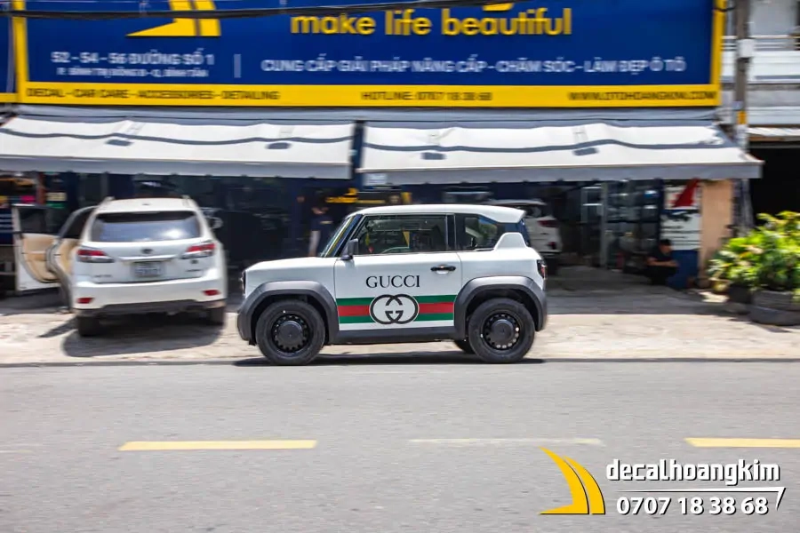 Tem xe Vinfast VF3 - Mẫu tem Gucci - Ảnh 2