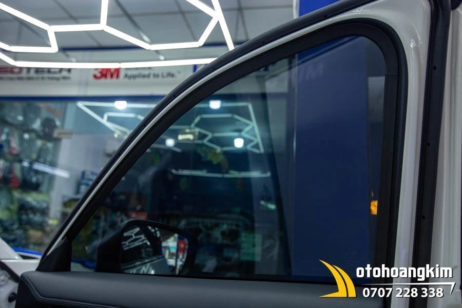 Dán Phim Cách Nhiệt 3M Xe CX8 - Ảnh 1