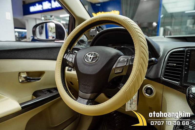 Bọc Vô Lăng Màu Kem Cho Toyota Venza