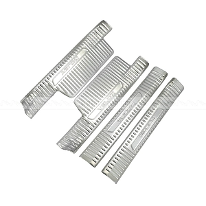 Nẹp Bước Chân Trong Toyota Veloz Inox