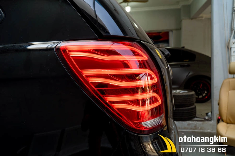 Đèn Hậu Nguyên Cụm Chevrolet Captiva