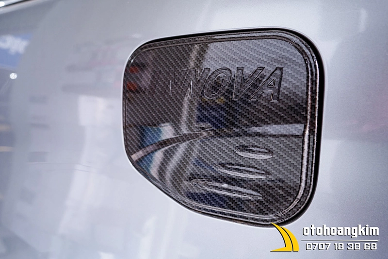Nắp Xăng Toyota Innova [2016-2022] Carbon