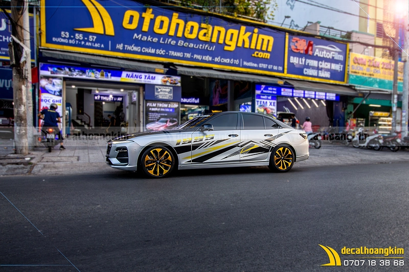 Tem Xe Vinfast Lux A2.0 - VLA017