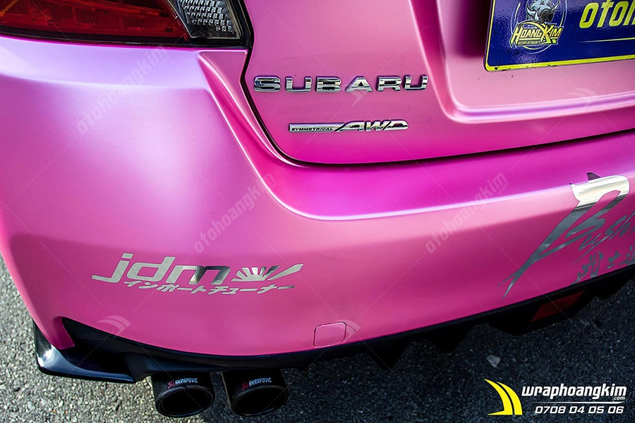 Dán đổi màu Candy hồng nhạt ánh kim Subaru WRX - Ảnh 3