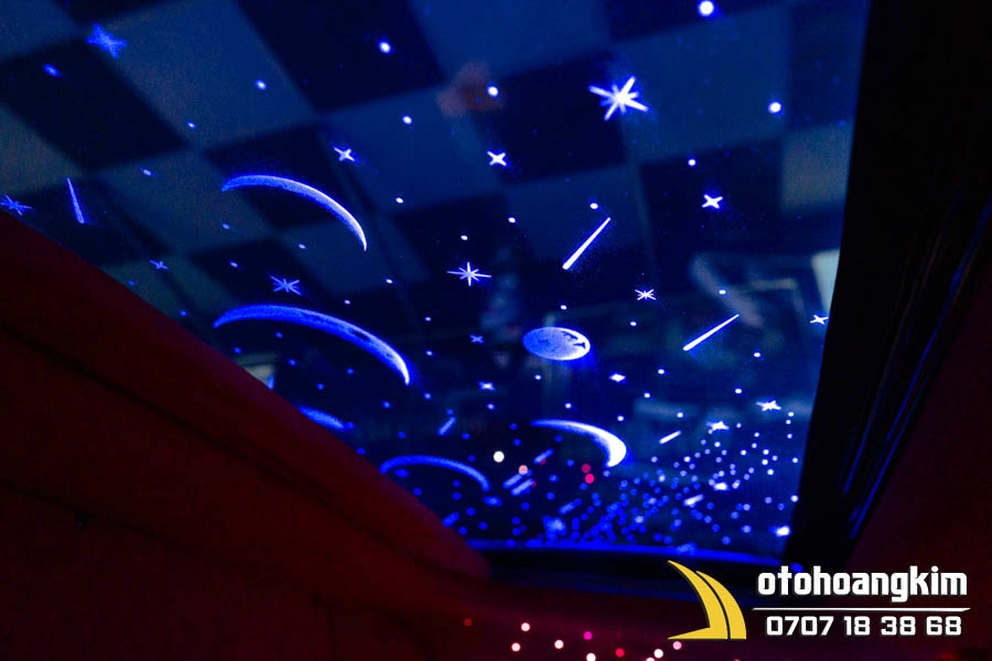 Led trần Starlight UV ma trận cho Kia Carnival - Ảnh 1