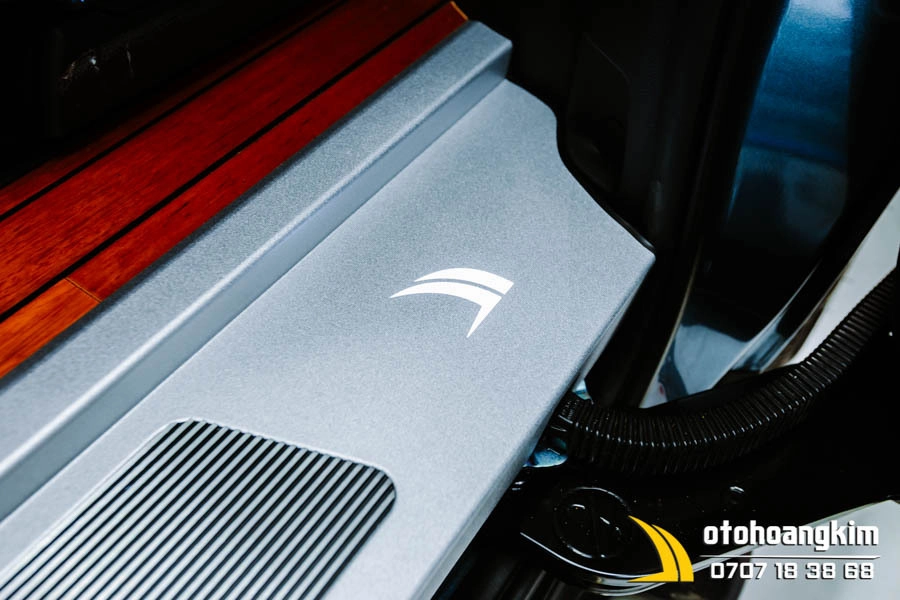 Nẹp Bước Chân Trong + Ngoài Kia Carnival 2021+ Có Đèn (sàn gỗ/carbon) - Ảnh 7