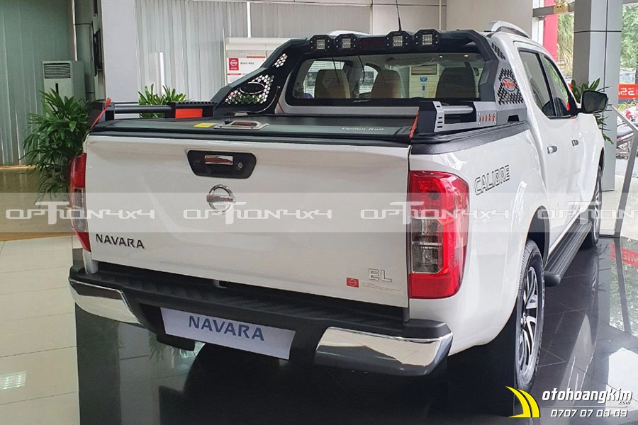 Nắp Thùng Cuộn Cơ Nissan Navara Hiệu Option - Ảnh 1