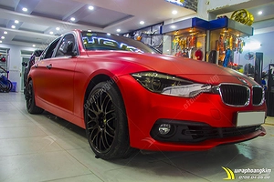 Dán đổi màu đỏ mờ Bmw 320i