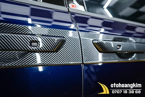 Chén Cửa Kia Carnival 2022 8CT Cacbon