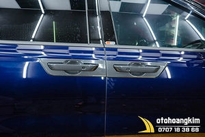 Chén Cửa Kia Carnival 2022 8CT Cacbon