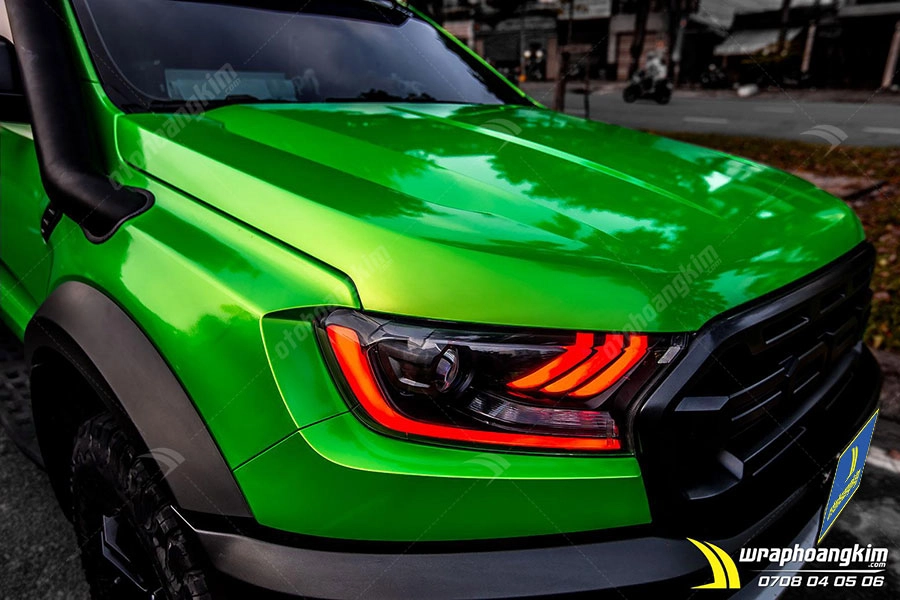Dán đổi màu Candy táo xanh chuyển vàng Ford Ranger - Ảnh 2