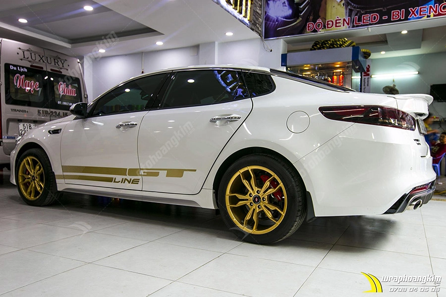 Dán đổi màu Candy trắng Kia Optima - Ảnh 4