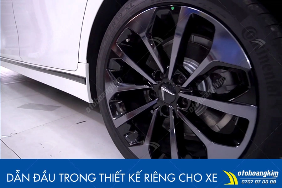 Dán đổi màu bạc mâm xe Vinfast Lux A2.0 - Ảnh 1