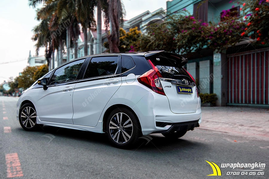 Dán đổi màu Candy trắng ngọc trai Honda Jazz - Ảnh 4