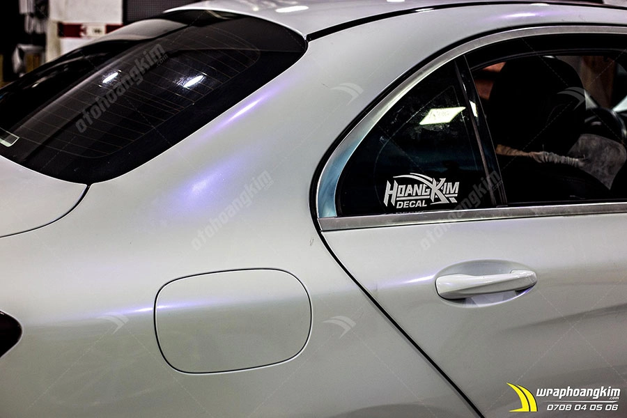 Dán đổi màu Candy trắng Mercedes C63 - Ảnh 5