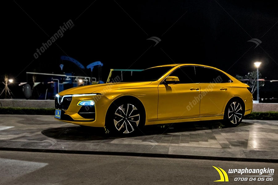 Dán đổi màu Candy vàng Vinfast Lux A - Ảnh 1
