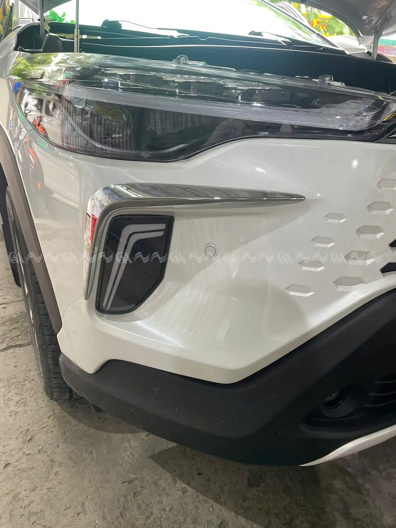 Led gầm trước Cross 2020+