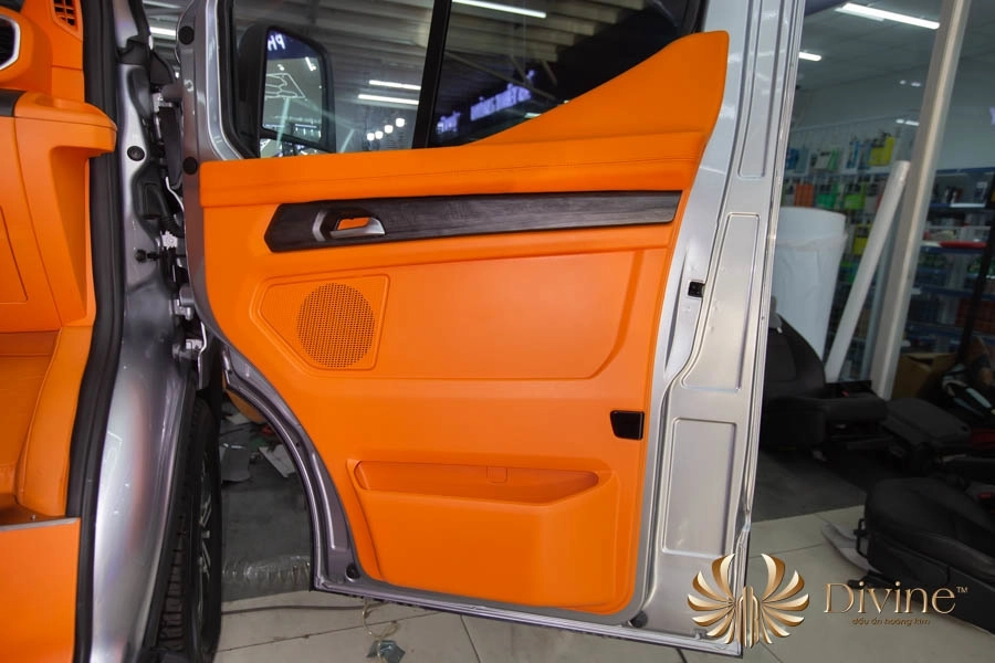 Ghế Limousine Divine xe Transit - Ảnh 2