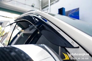 Vè Che Mưa Ford Everest 2018 Viền Inox Cao Cấp