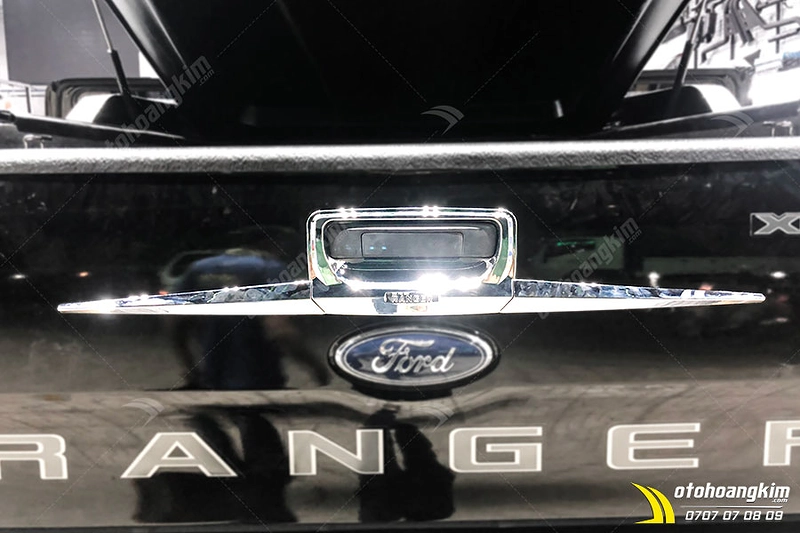 Ốp tay cốp Ford Ranger 2017 - 2021 xi