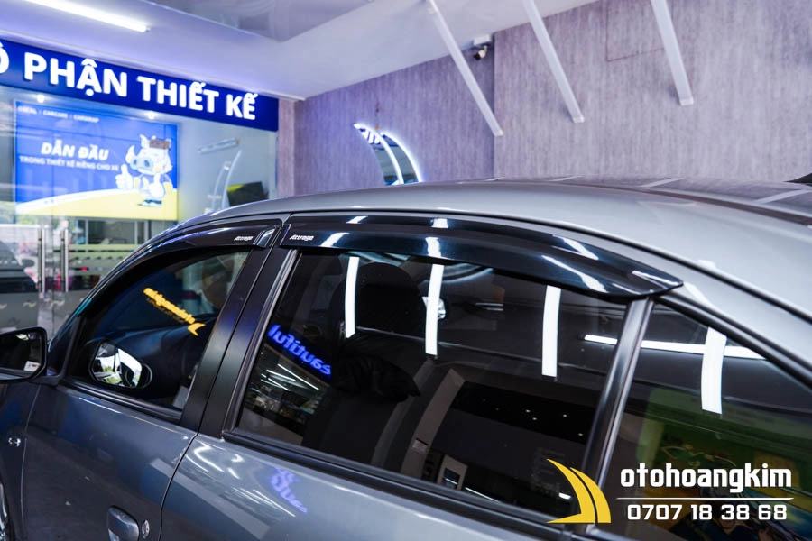 Vè Che Mưa Mitsubishi Attrage Đen Dày Cap Cấp - Ảnh 1
