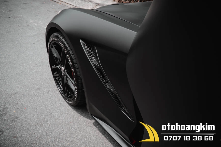 Wrap Đổi Màu Ô Tô 4 Chỗ Chevrolet Corvette Màu Satin BLACK - Ảnh 3