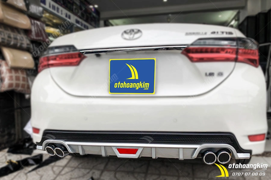 Ốp Cản Sau Corolla Toyota Altis - Ảnh 2