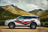 Tem Xe Toyota Fortuner - TFO037
