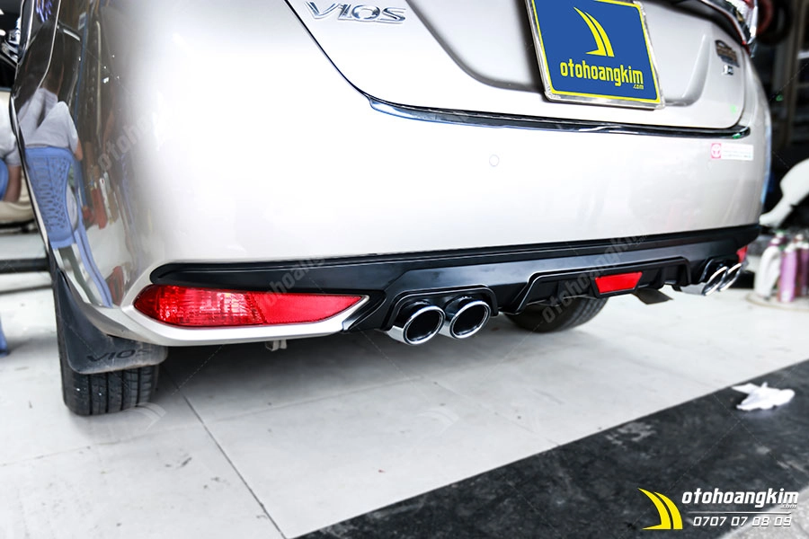 Lip chia pô Toyota Vios - Ảnh 3