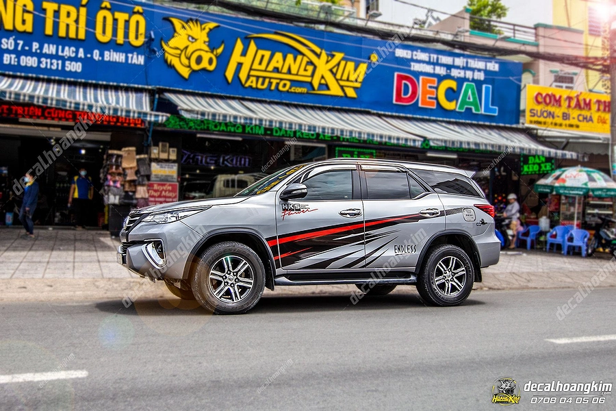 Tem Xe Toyota Fortuner - TFO082 - Ảnh 1