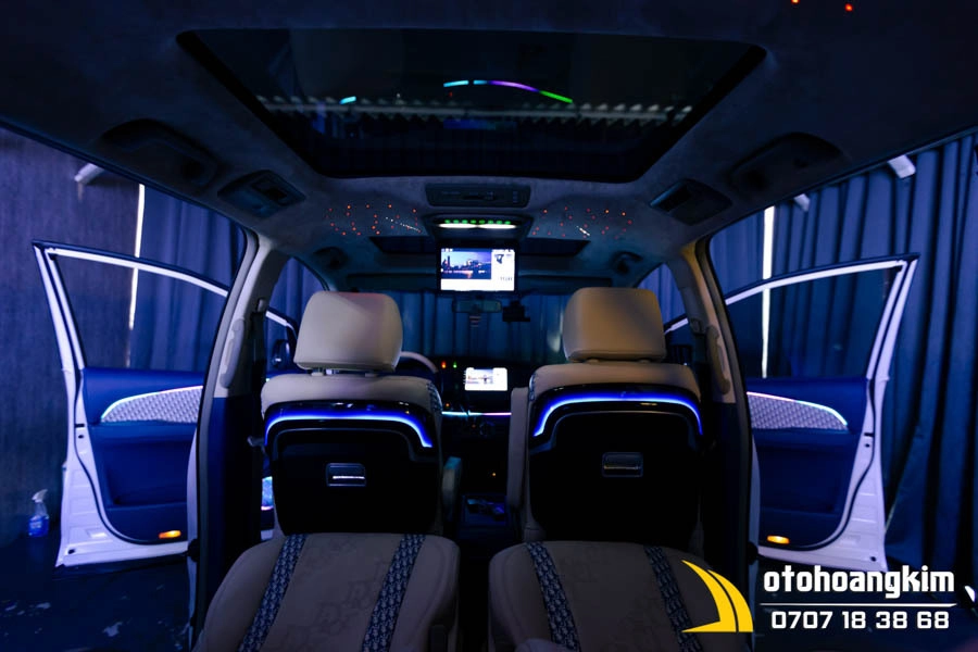 Đổi Màu Nội Thất Toyota Previa - Ảnh 3