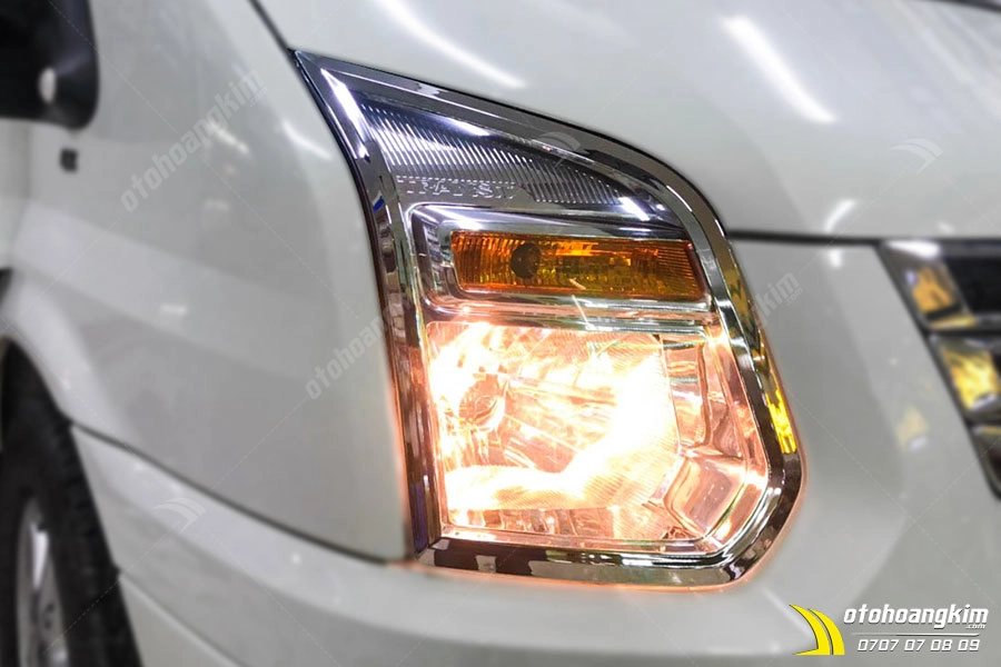 Viền Đèn Trước Ford Transit Mạ Crom - Ảnh 2