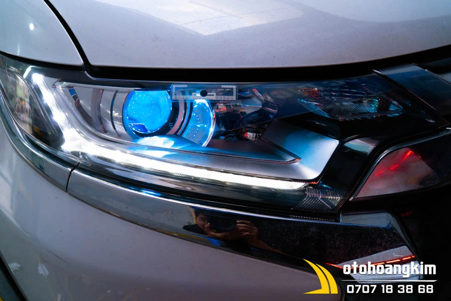 Độ Đèn Bi Led Mitsubishi Outlander - Ảnh 4