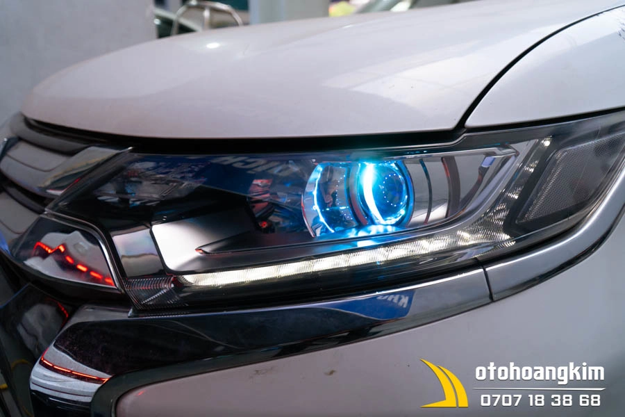 Độ Đèn Bi Led Mitsubishi Outlander - Ảnh 5