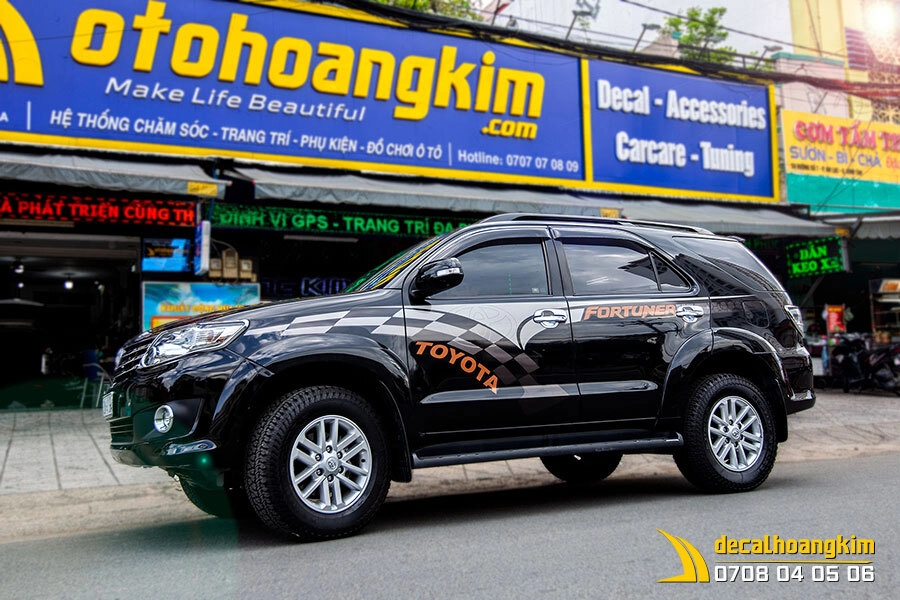 Tem Xe Toyota Fortuner - TFO125 - Ảnh 1