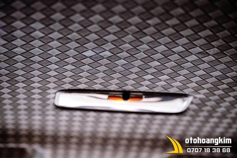 Bọc trần VF3 - Ảnh 1