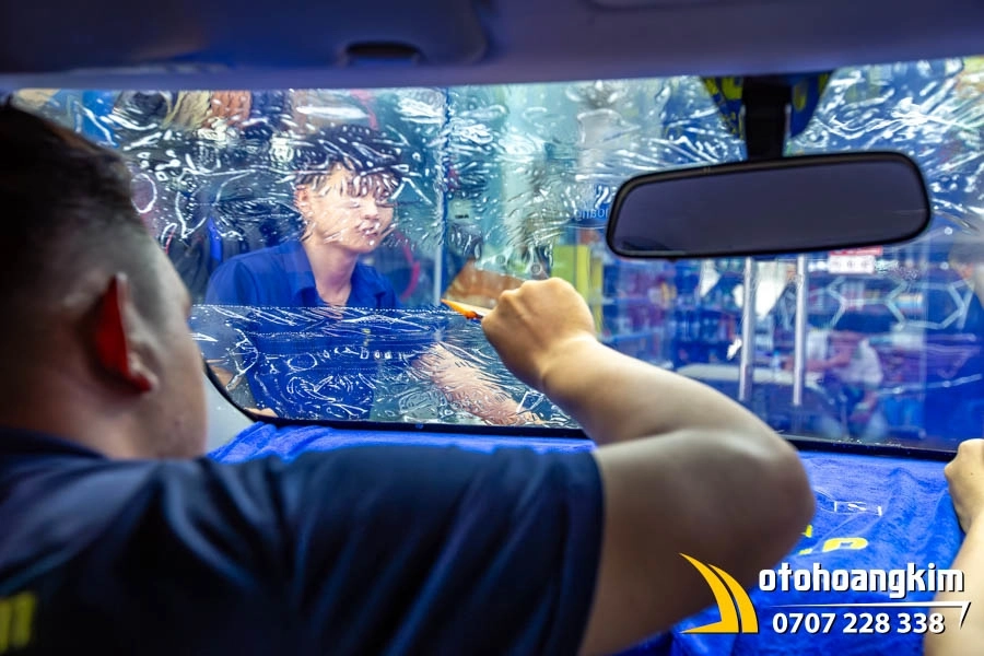 Dán Phim Cách Nhiệt 3M Xe VF5 - Ảnh 5
