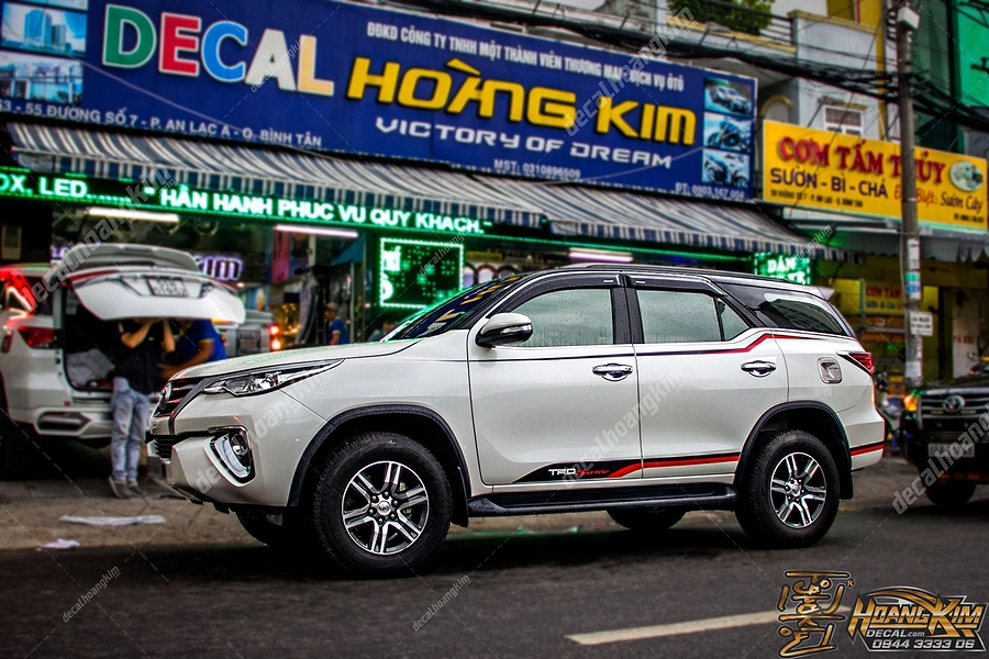 Tem Xe Toyota Fortuner - TFO062 - Ảnh 1