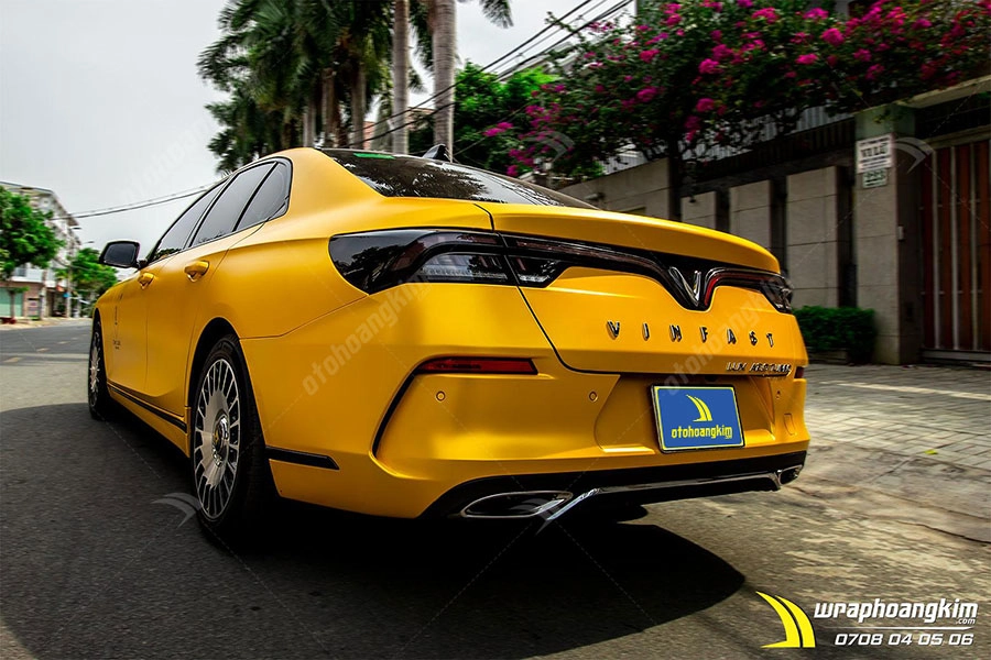 Dán đổi màu vàng mờ bóng Vinfast Lux A2.0 - Ảnh 6
