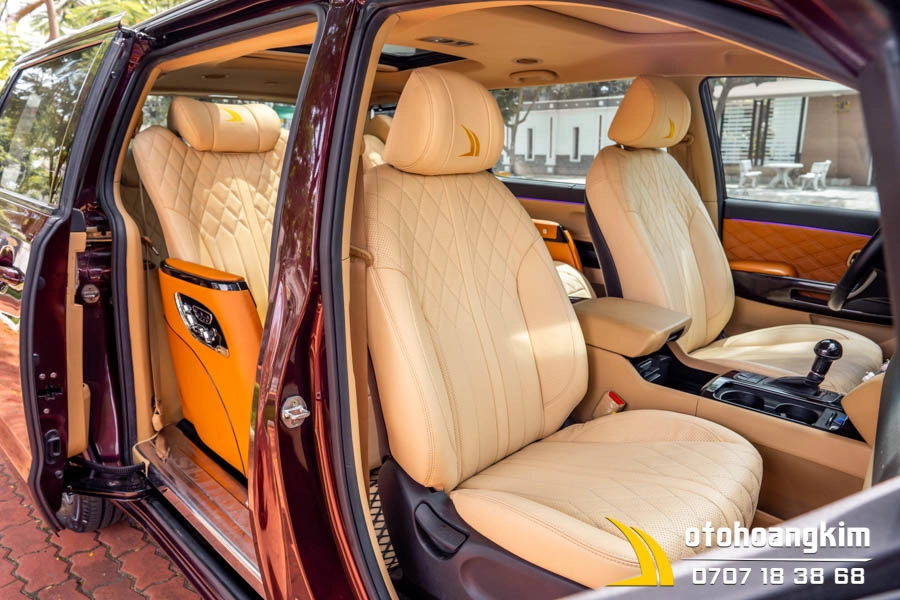 Ghế điện Limousine kết hợp ghế ngả phẳng xe Kia Sedona - Ảnh 6