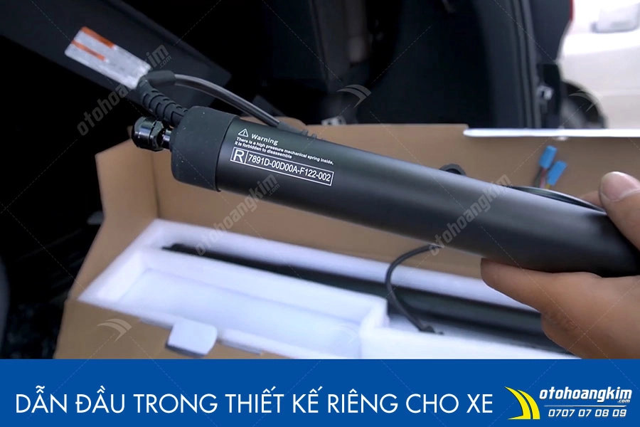 Ty cốp điện Toyota Fortuner - Ảnh 3