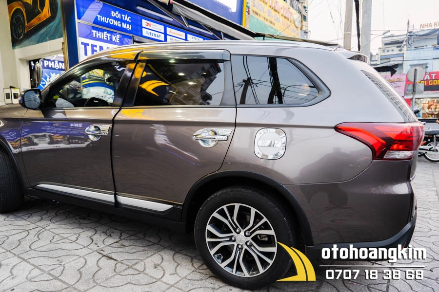 Nắp xăng Mitsubishi Outlander [2016-2020] xi - Ảnh 3