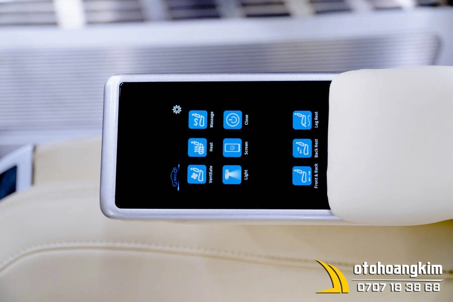 Độ Ghế Limousine Cho Xe Carnival - Ảnh 6