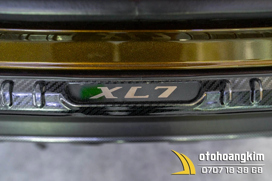 Chống trầy cốp ngoài Suzuki Xl7 2020 cacbon - Ảnh 2