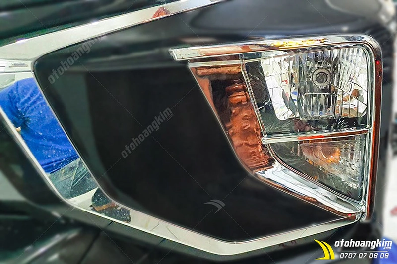 Viền Đèn Trước Mitsubishi Xpander