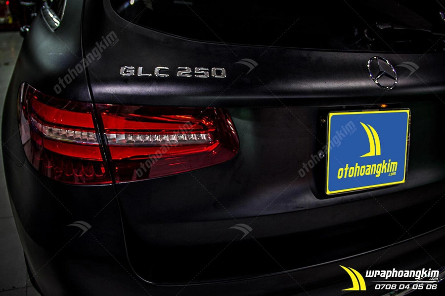 Dán đổi màu đen mờ Mercedes GLC 250 - Ảnh 4