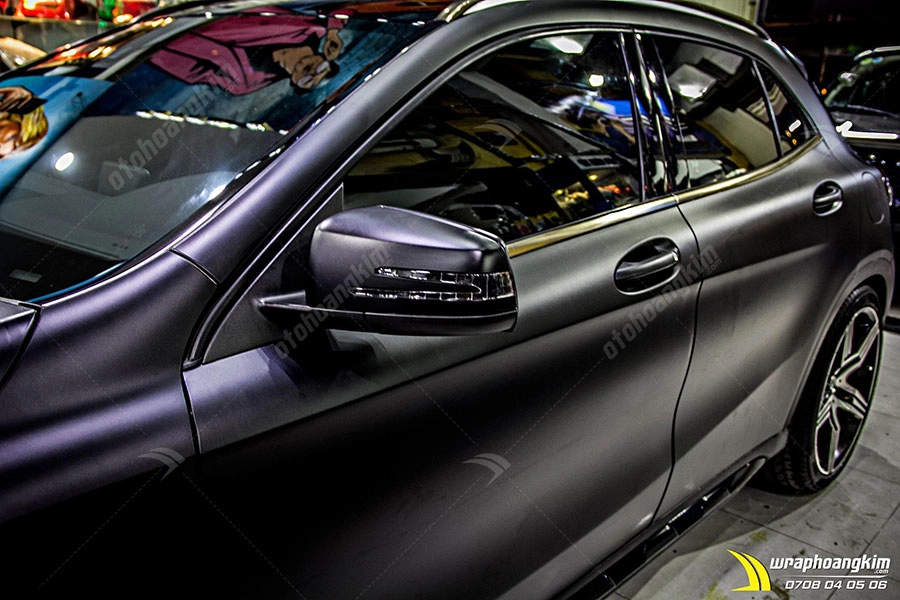 Dán đổi màu đen mờ Mercedes GLA 45 - Ảnh 2